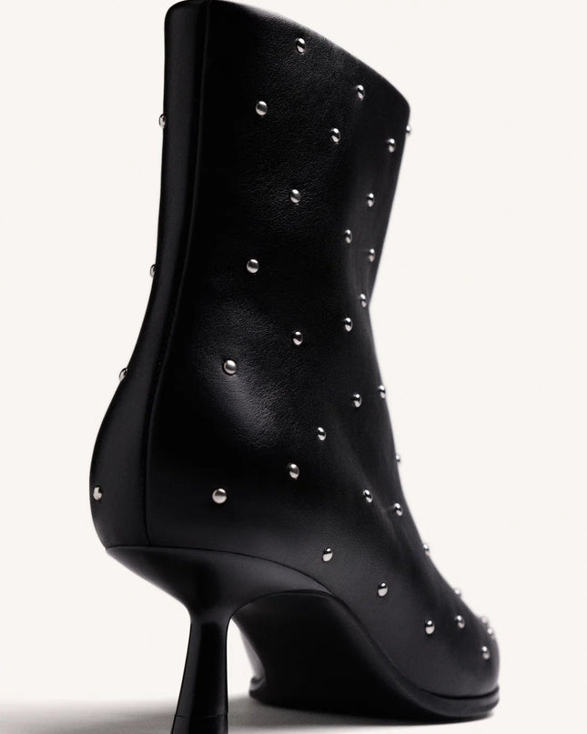 Stivaletto nero con borchie - Gioseppo