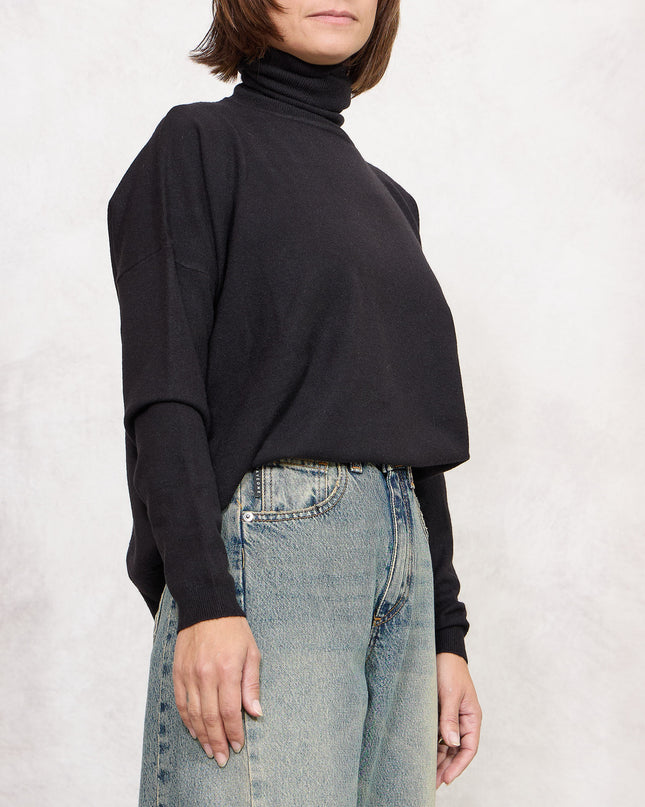Pull collo alto nero - White Whise