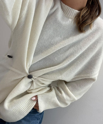 Pull con chiusura asimmetrica panna - Akep