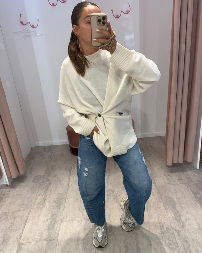 Pull con chiusura asimmetrica panna - Akep