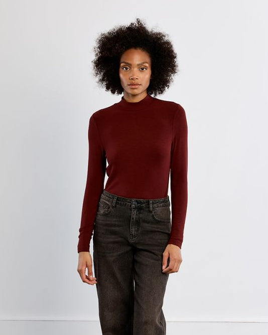 Maglia collo alto bordeaux - Lili Sidonio